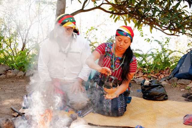 mayan fire cosmovision ceremony